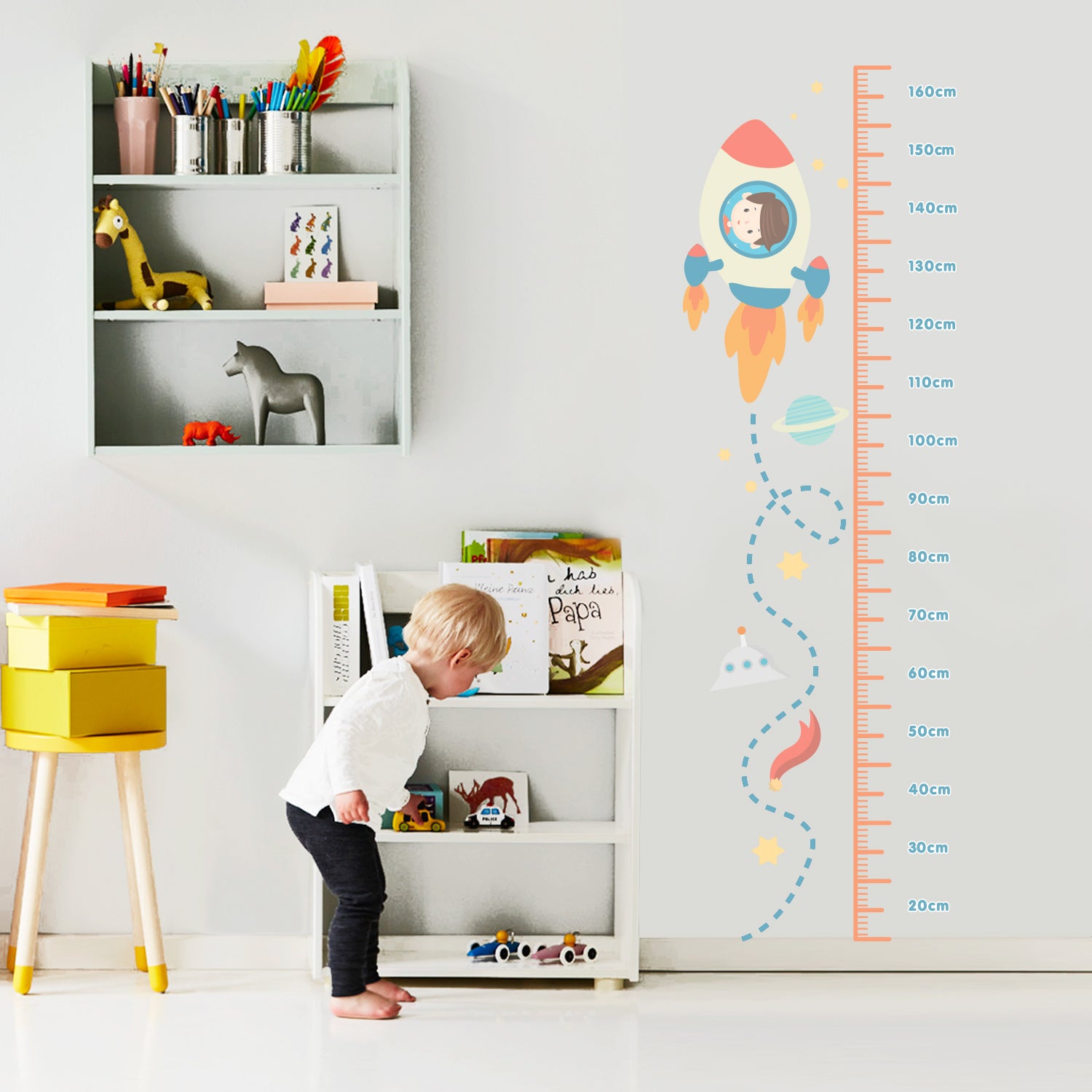 Adesivo de Parede Infantil Medidor - REGUINHA ASTRONAUTA